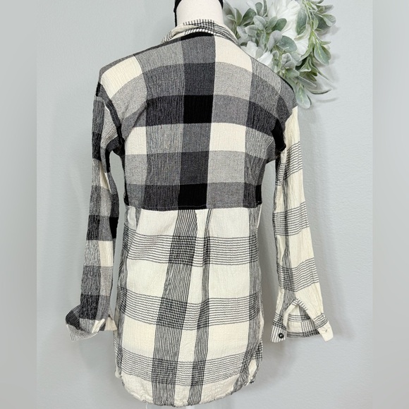 Topshop Boyfriend Plaid Black Cream Crinkle Button Up Buffalo Plaid, Sz 2 - Picture 5 of 14
